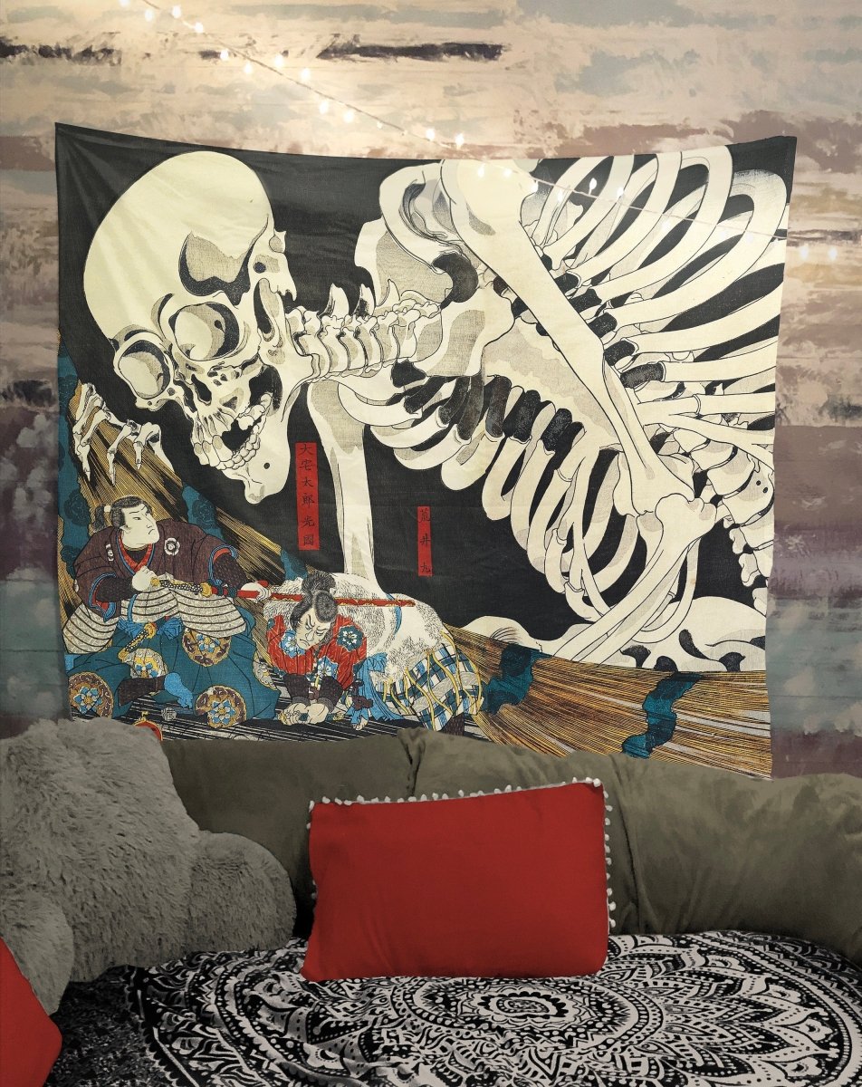 Mitsukuni Defies The Skeleton Spectre (Utagawa Kuniyoshi) Tapestry