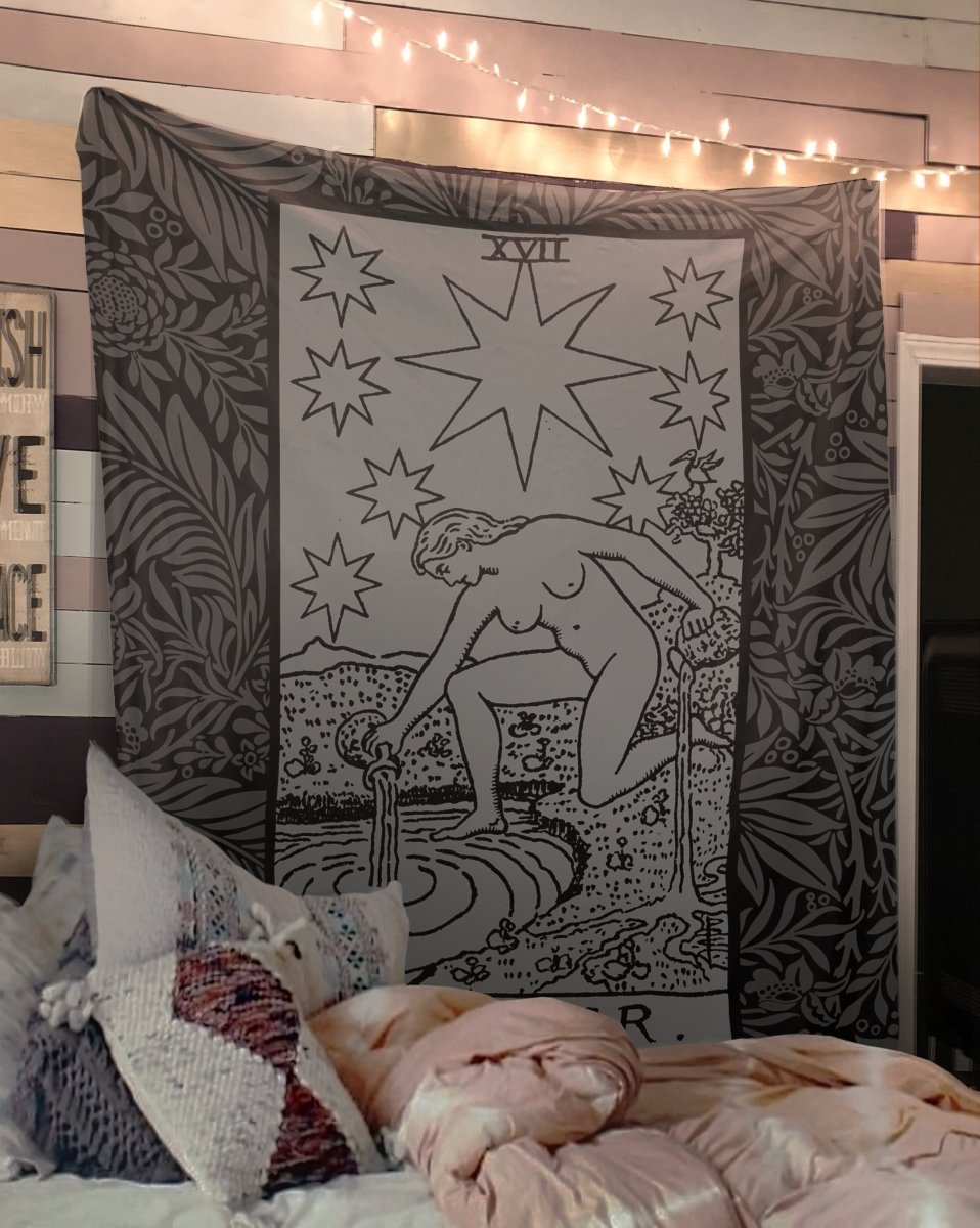 The Star Tarot Card Black and Gray Tapestry - Black & Grey